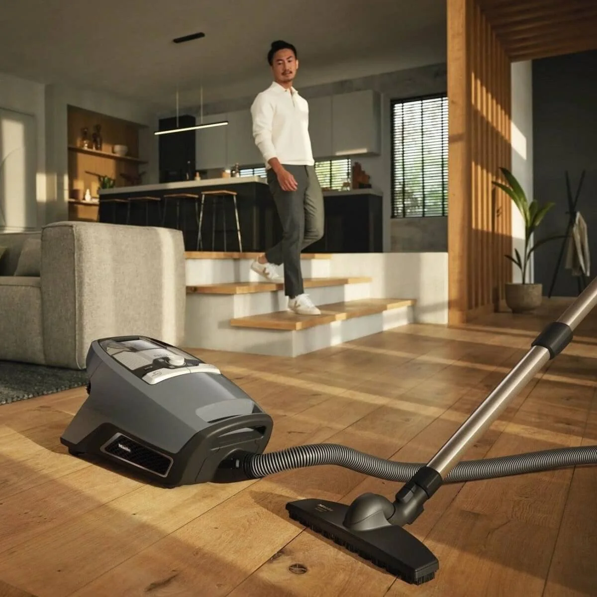 Miele Blizzard CX1 Pure Suction - Canister Vacuum - Image 4