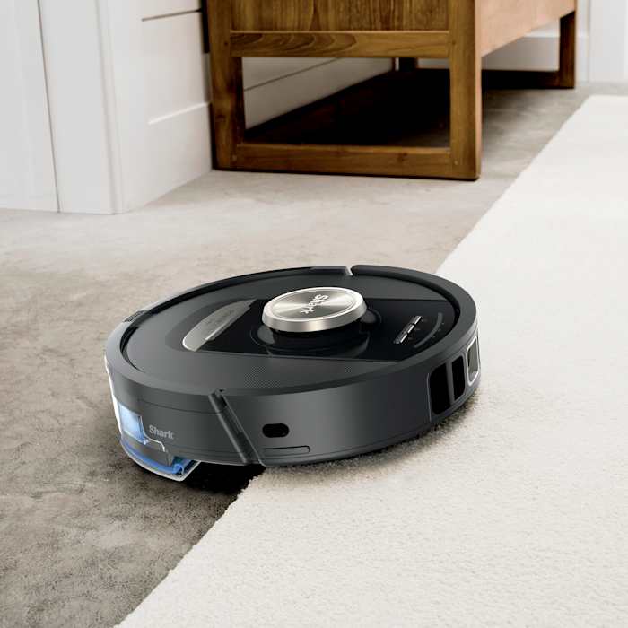 Shark PowerDetect™ 2-in-1 Robot Vacuum and Mop with NeverTouch™ Pro Base (Black) - Image 6